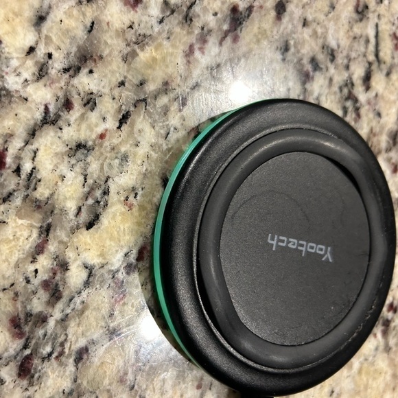 COPY - Yootech Wireless Charger - Picture 3 of 3